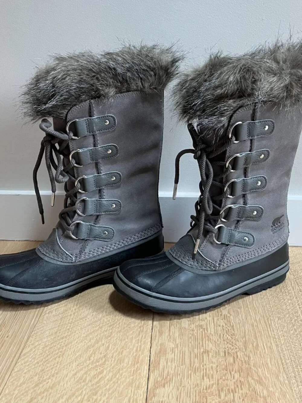 Grey Sorel Joan of Arctic Waterproof Winter Boots Size 8.5